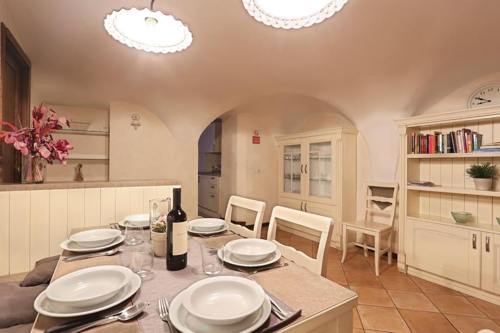 Romantica Suite Firenze 2 Cls Central Market & Dome Florença Exterior foto