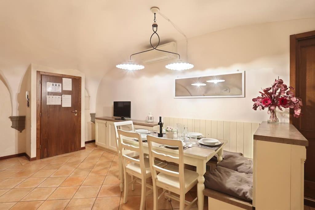 Romantica Suite Firenze 2 Cls Central Market & Dome Florença Exterior foto