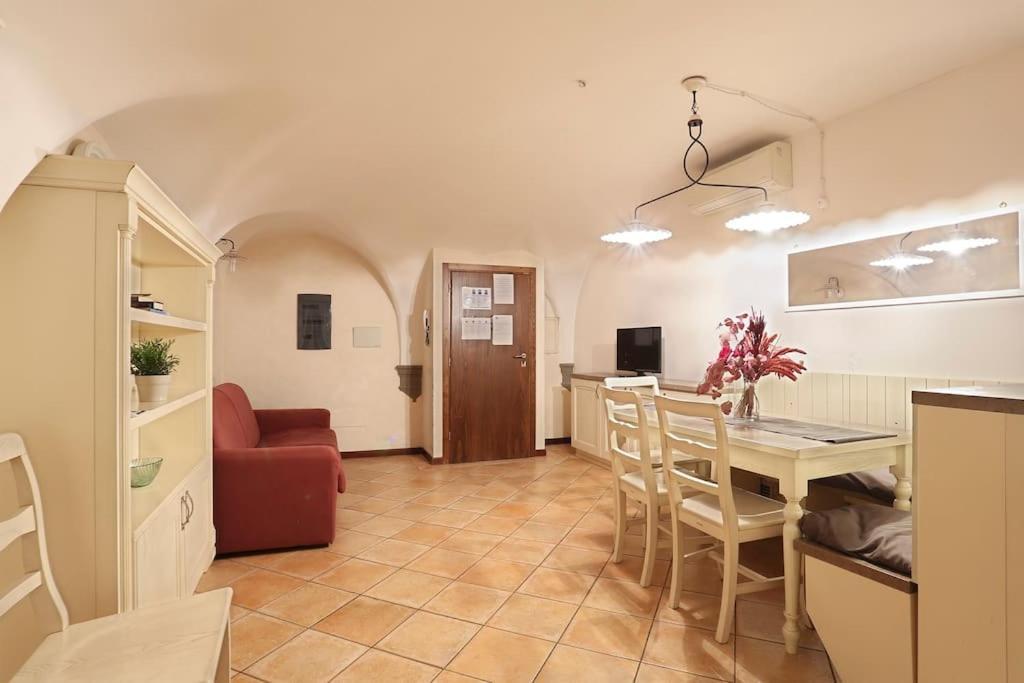 Romantica Suite Firenze 2 Cls Central Market & Dome Florença Exterior foto